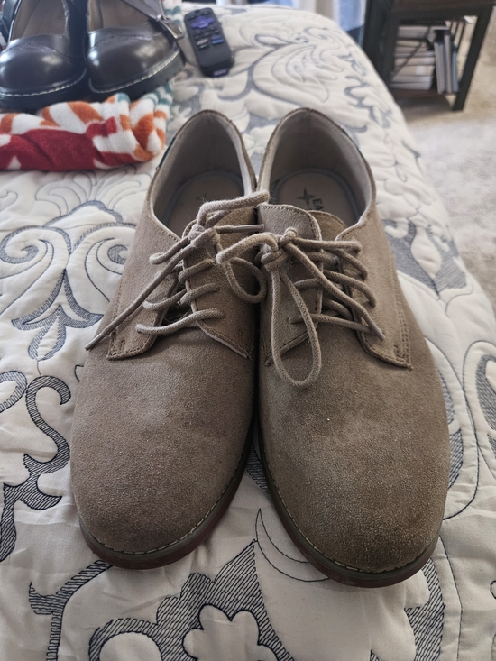 Eastland Shoes - WOMAN'S Taupe Suede Lace-Up Oxfords EASTLAND